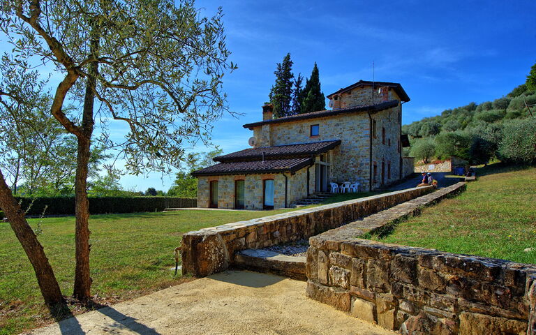 Torre: Building Exterior, Garden, Outdoor