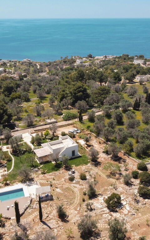 Villa Platino: Building Exterior, Outdoor, Scenic View