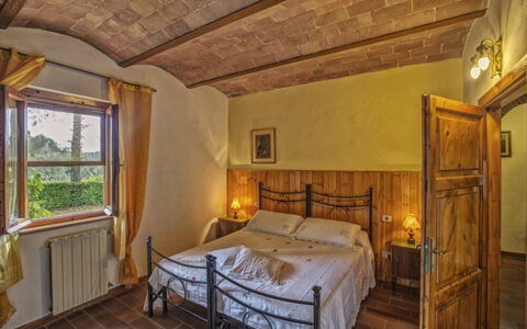 Accommodation Leccino 2: Bedroom