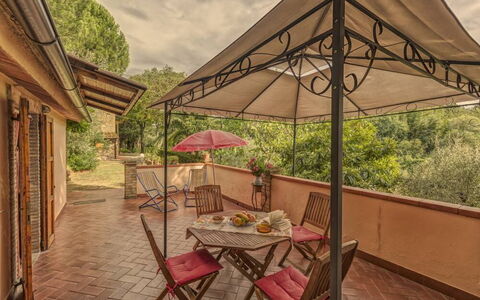 Accommodation Leccino 4: Balcony / Terrace / Patio