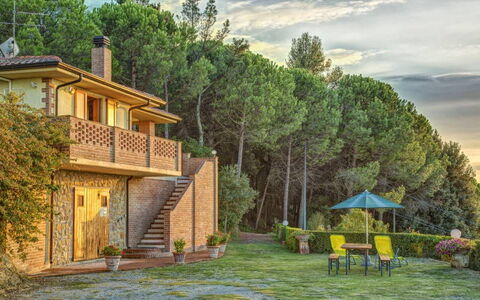 Accommodation Leccino 5: Garden