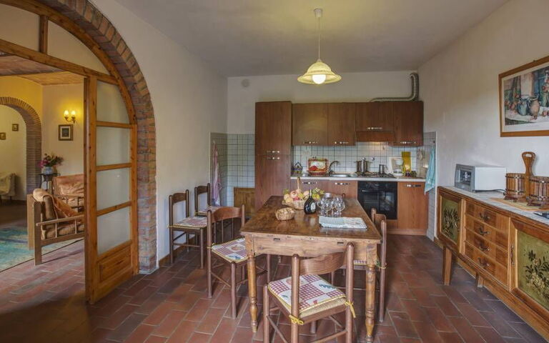 Accommodation Leccino 2: Dining Room, Kitchen
