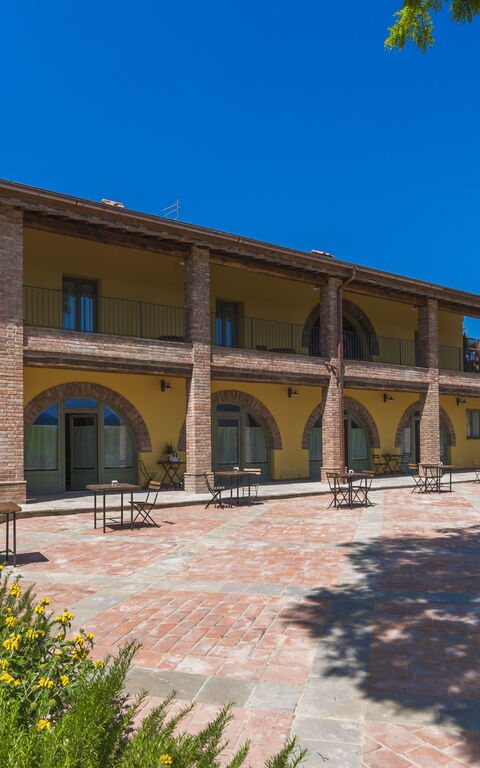 Le Fornaci: Building Exterior, Garden, Outdoor