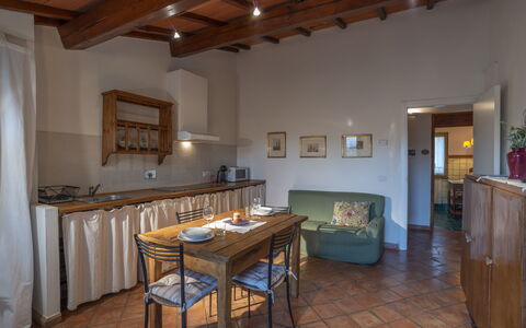 Accommodation Mattacchione: Dining Room, Kitchen