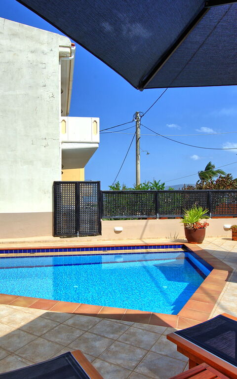 Villa Endless View: Autumn, Outdoor, Pool, Spring, Summer