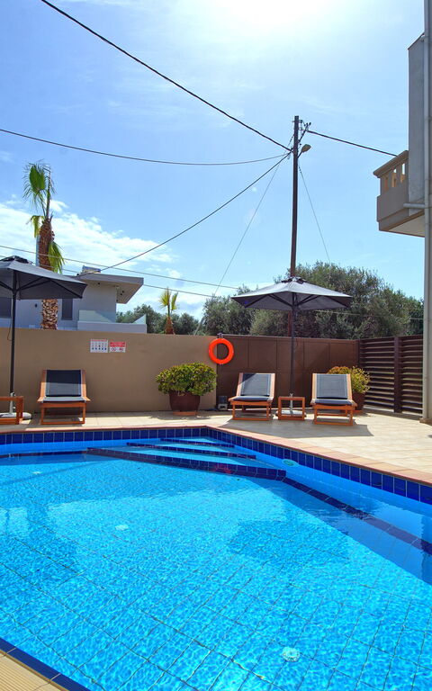 Villa Endless View: Autumn, Building Exterior, Outdoor, Pool, Spring, Summer