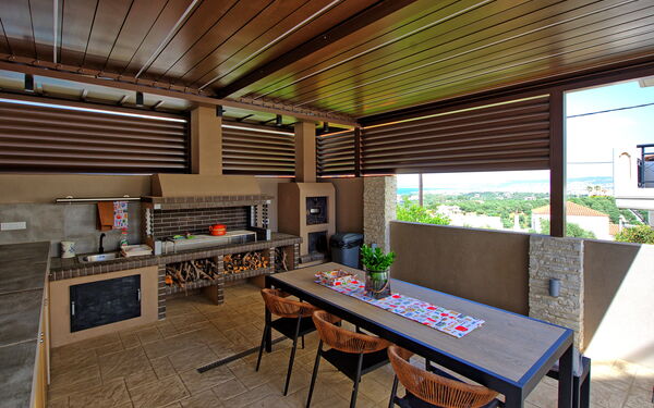 Villa Endless View: Autumn, Balcony / Terrace / Patio, Outdoor, Spring, Summer