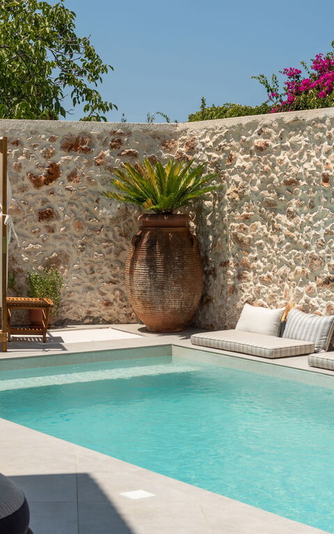 Villa Paul: Building Exterior, Outdoor, Pool