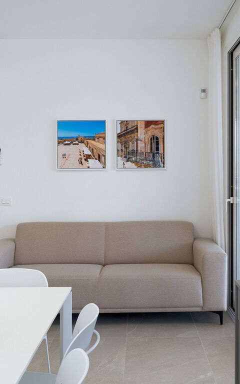 Villa Paradisus: Dining Room, Living Room