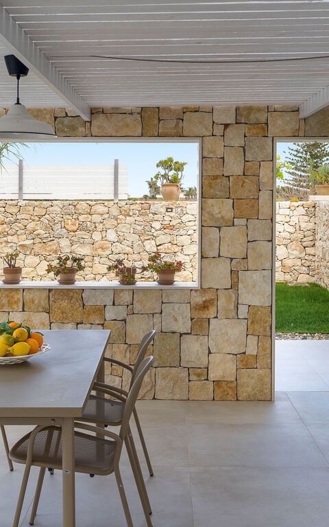 Villa Paradisus: Balcony / Terrace / Patio, Building Exterior, Outdoor