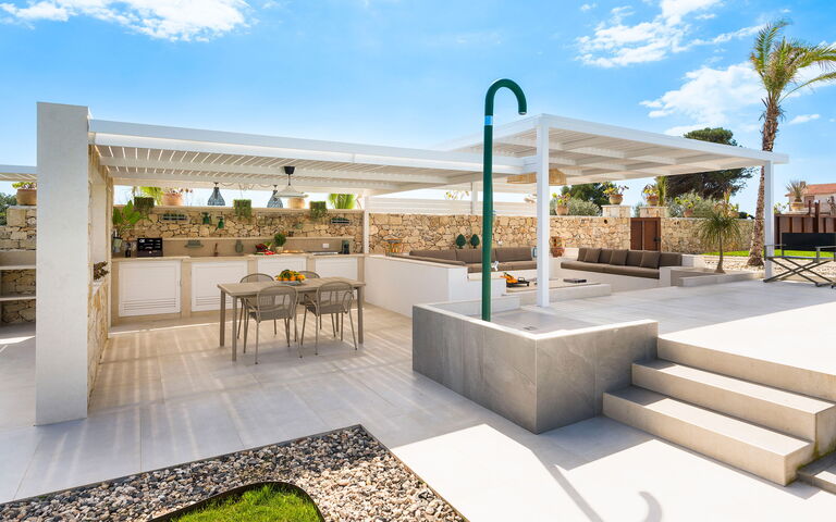 Villa Paradisus: Balcony / Terrace / Patio, Building Exterior, Outdoor