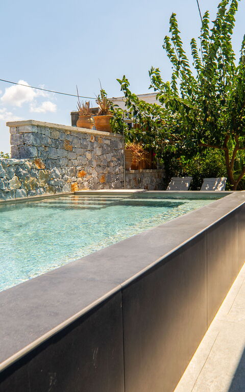 Villa Katrina: Outdoor, Pool