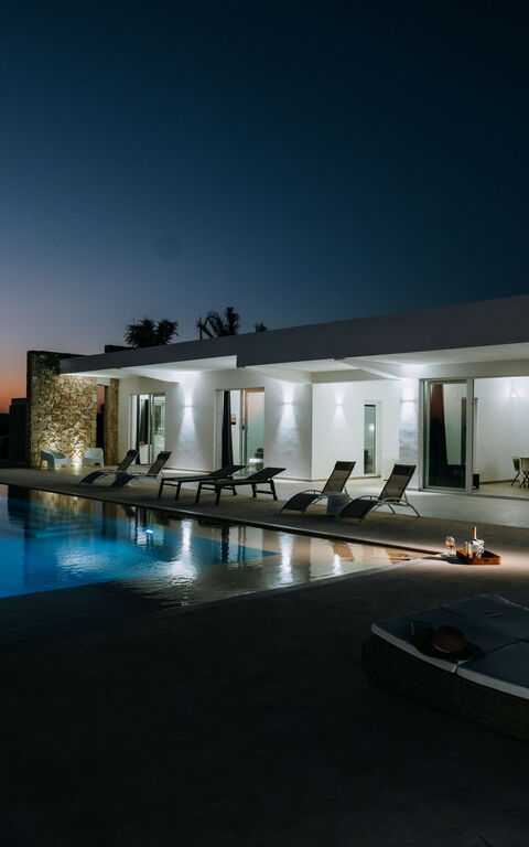 Villa Infinito: Balcony / Terrace / Patio, Building Exterior, Outdoor, Pool