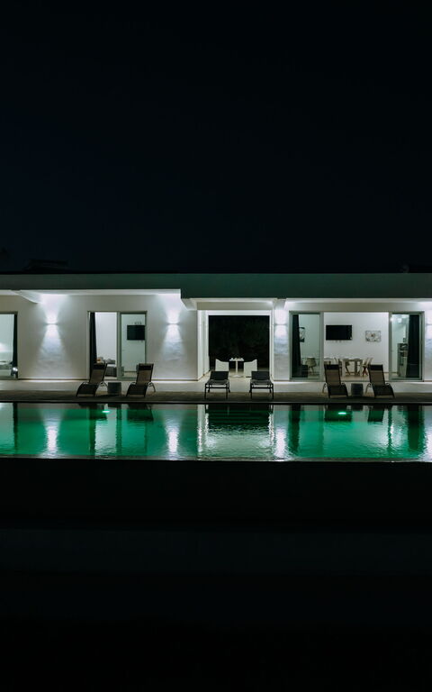 Villa Infinito: Building Exterior, Outdoor, Pool