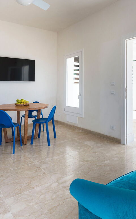 La Siesta: Kitchen, Living Room