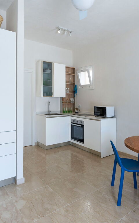 La Siesta: Kitchen, Living Room