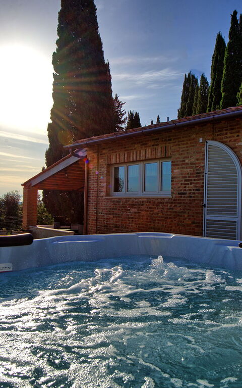 Casa Andrea: Building Exterior, Hot Tub, Outdoor