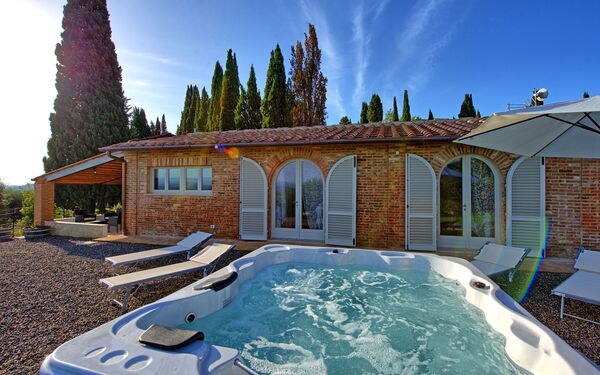 Casa Andrea: Building Exterior, Hot Tub, Outdoor