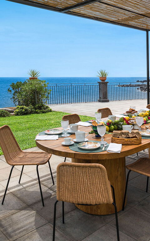 Villa Acqua Marina: Balcony / Terrace / Patio, Building Exterior, Garden, Outdoor, Scenic View