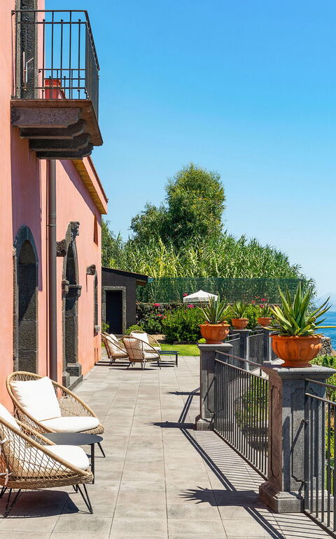 Villa Acqua Marina: Balcony / Terrace / Patio, Building Exterior, Outdoor, Scenic View
