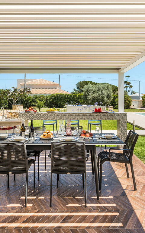 Villa Dilecta: Balcony / Terrace / Patio, Building Exterior, Garden, Outdoor, Pool