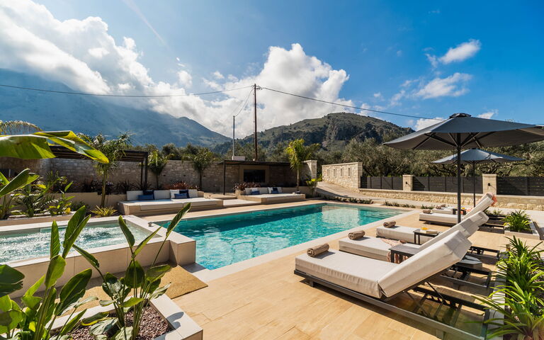Villa Serenity: Garden, Outdoor, Pool