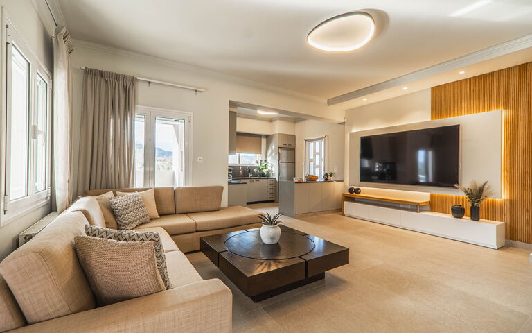 Villa Serenity: Living Room