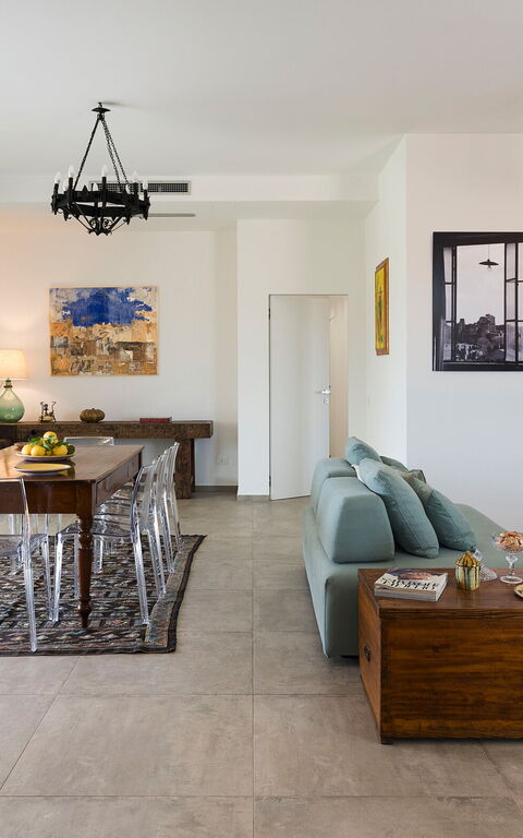 Villa Cavalè: Dining Room, Living Room