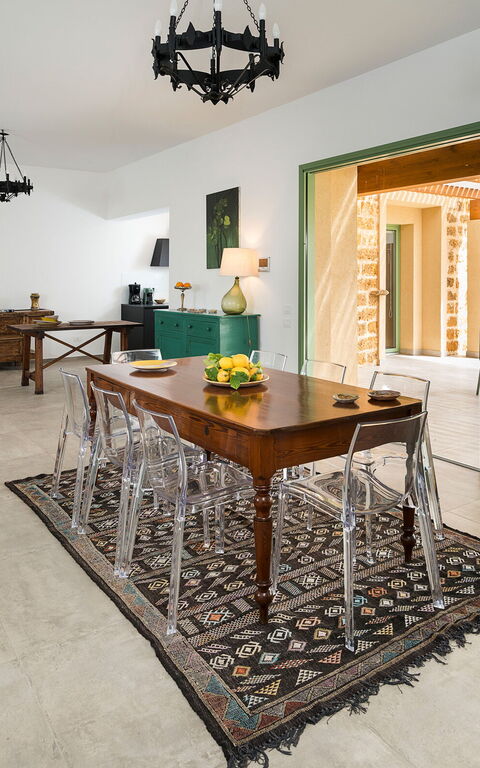 Villa Cavalè: Dining Room, Living Room