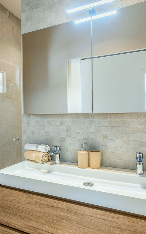 Villa Pine Haven: Bathroom