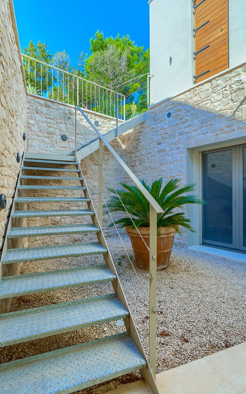 Villa Pine Haven: Building Exterior, Outdoor