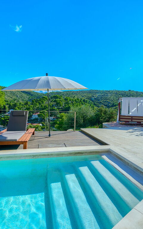 Villa Pine Haven: Building Exterior, Outdoor, Pool