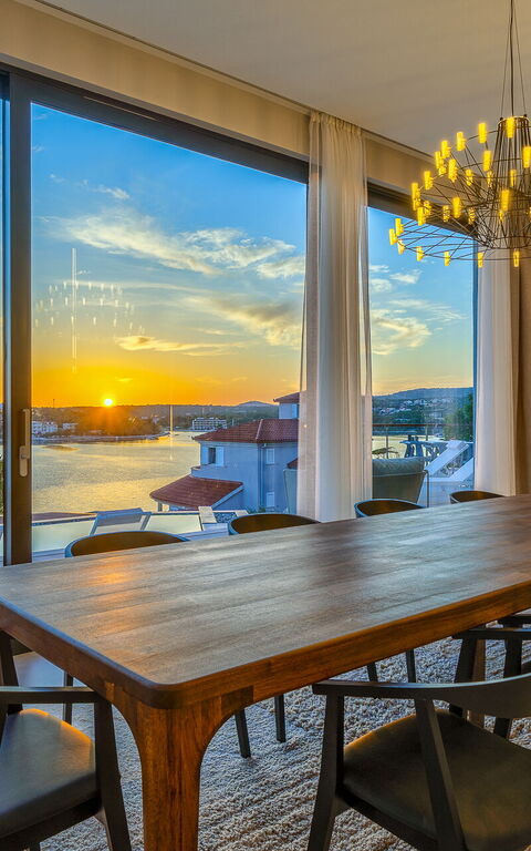 Villa Allina: Dining Room, Kitchen