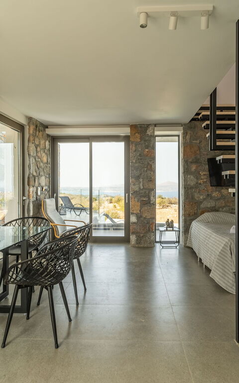 Venetian Villa: Dining Room, Living Room