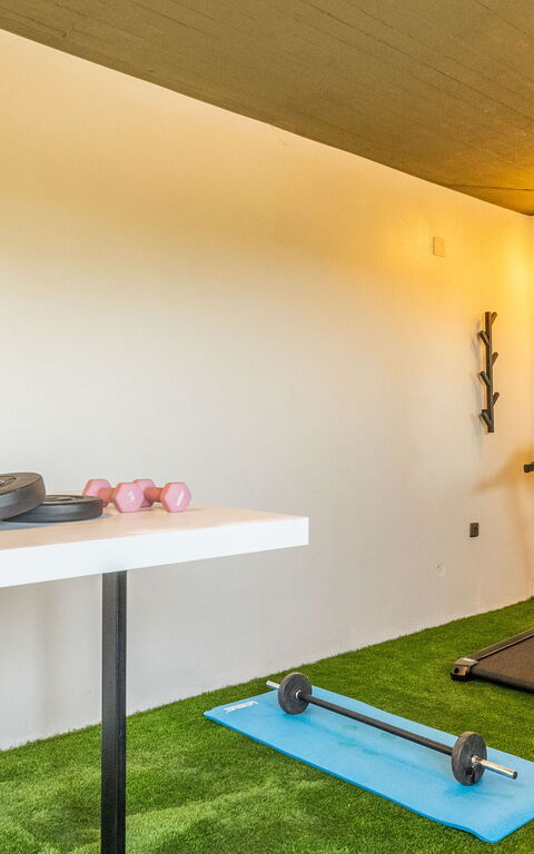 Venetian Villa: Other Room