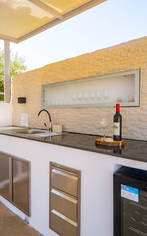 Christianna Apartments: Outdoor