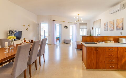 Accommodation Christianna Apartments 1: Dining Room, Kitchen, Living Room