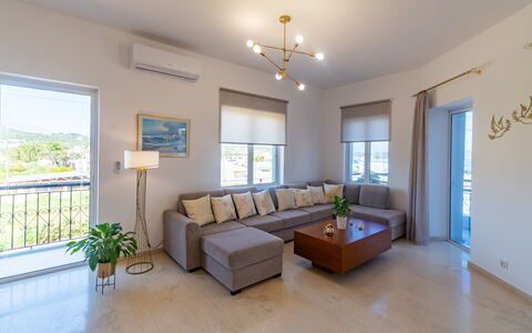 Accommodation Christianna Apartments 2: Dining Room, Kitchen, Living Room