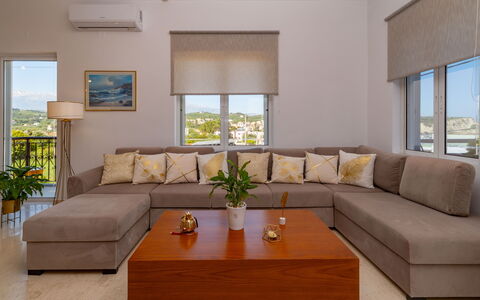 Accommodation Christianna Apartments 2: Dining Room, Kitchen, Living Room