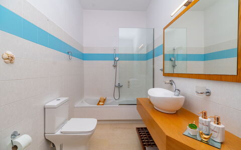 Accommodation Christianna Apartments 2: Bathroom