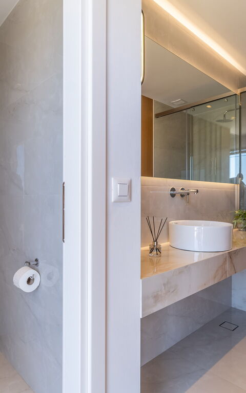 Villa Aetheria: Bathroom