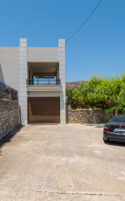 Villa Aetheria: Main Entrance