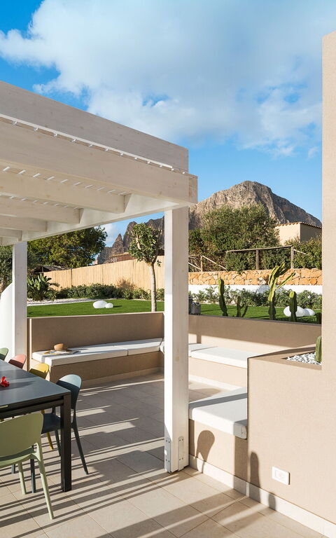 Villa Castalia: Building Exterior, Outdoor