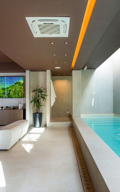 Villa Castalia: Hot Tub, Pool, Wellness