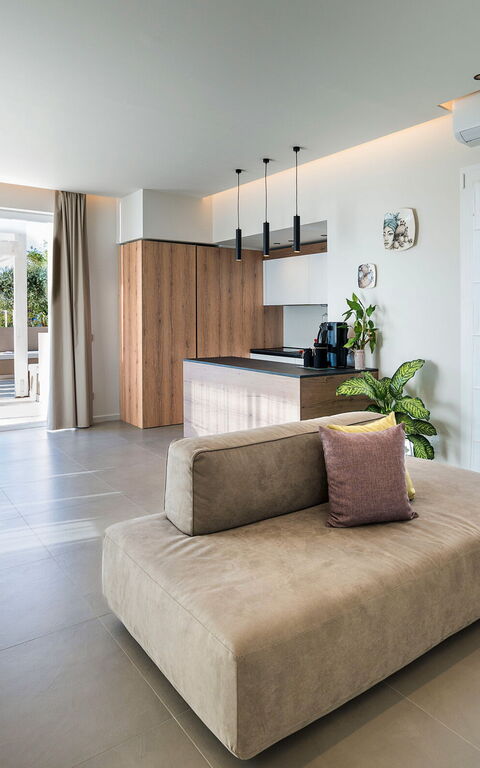 Villa Castalia: Dining Room, Kitchen, Living Room