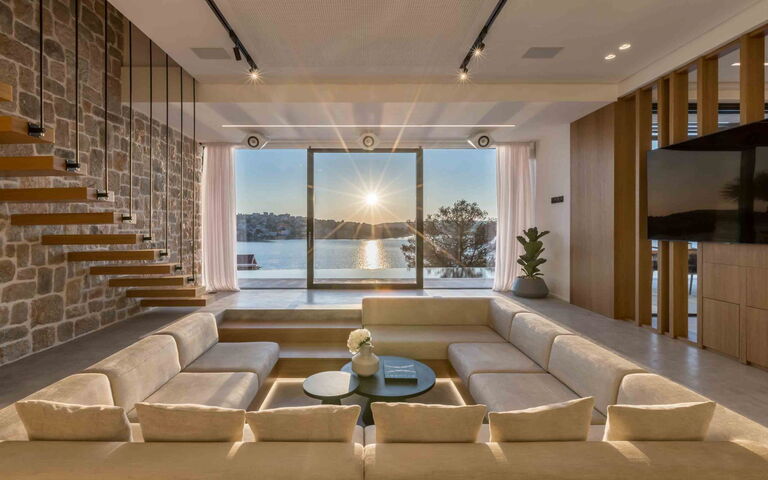 Villa Olive Vista 1: Living Room