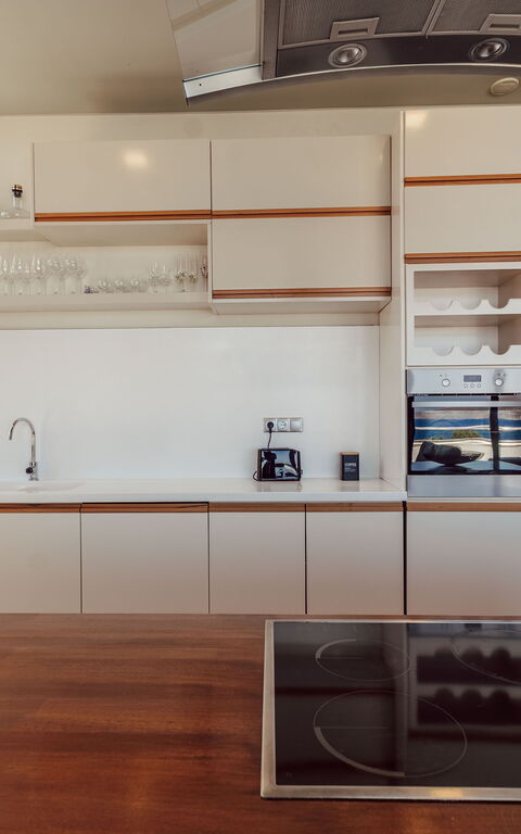 Villa Kera Panorama: Kitchen