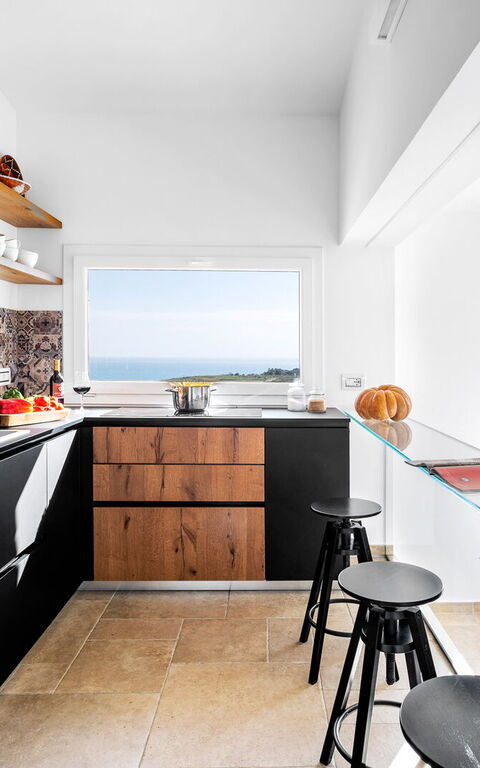 Villa Erakle: Kitchen