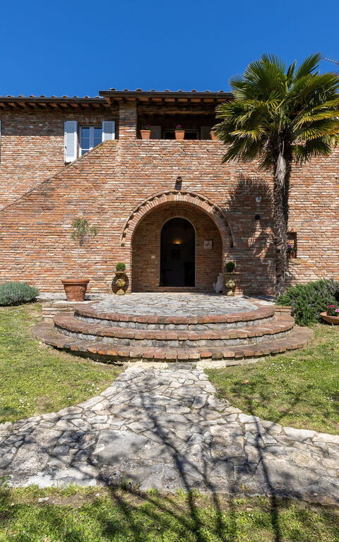 Casale Delle Mele: Building Exterior, Garden
