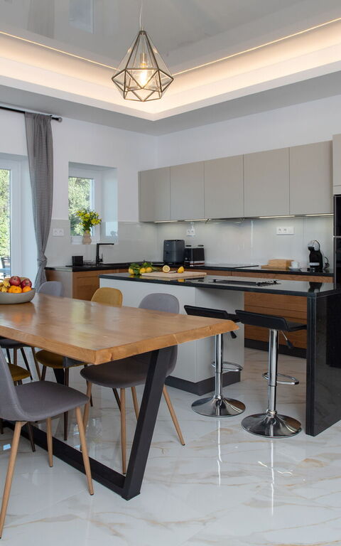 Villa Sunset: Dining Room